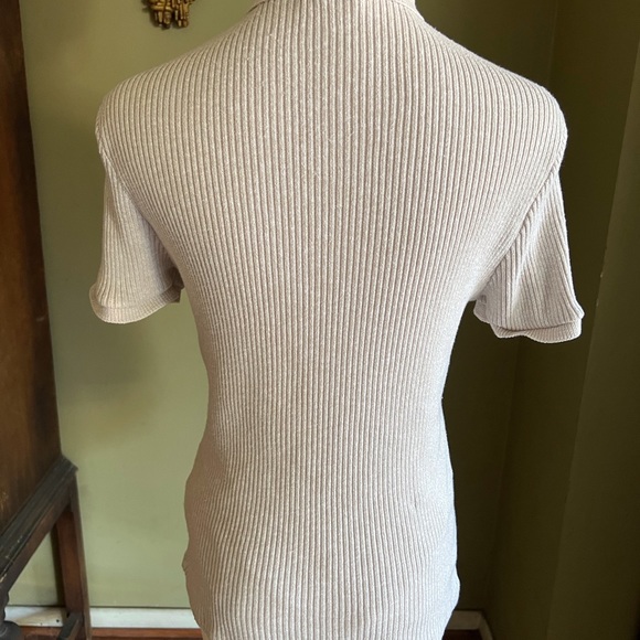 Zara - Picture 6 of 6